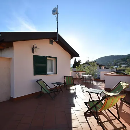 Bilocale Ciclamino - Ampia Terrazza, Clima, Biciclette Apartment Marina di Campo