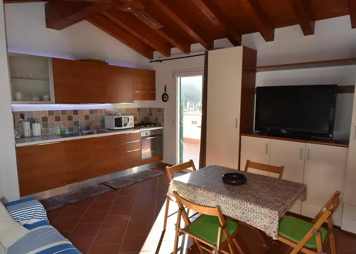 Bilocale Ciclamino - Ampia Terrazza, Clima, Biciclette