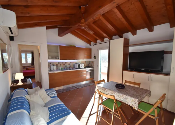 Bilocale Ciclamino - Ampia Terrazza, Clima, Biciclette Apartment *