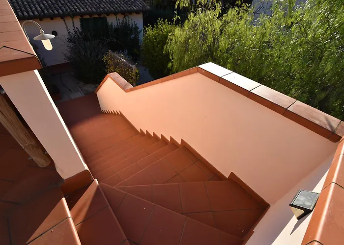 Bilocale Ciclamino - Ampia Terrazza, Clima, Biciclette *