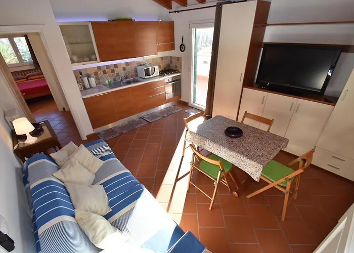 Bilocale Ciclamino - Ampia Terrazza, Clima, Biciclette