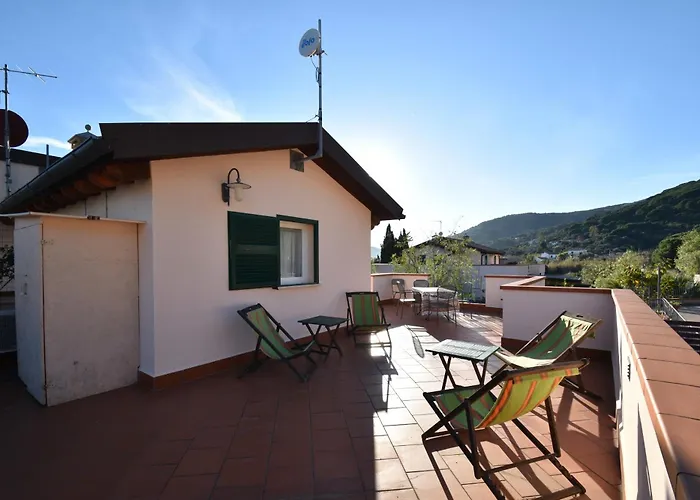 Bilocale Ciclamino - Ampia Terrazza, Clima, Biciclette Apartment Marina di Campo