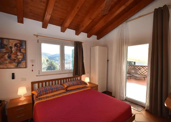 Bilocale Ciclamino - Ampia Terrazza, Clima, Biciclette Apartment *